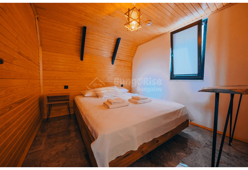 Sakarya Sapanca’da doğa içinde, jakuzili, şömineli ve havuzlu lüks bungalovlarda huzurlu, konforlu ve sürdürülebilir bir konaklama deneyimi BungaRise’da.